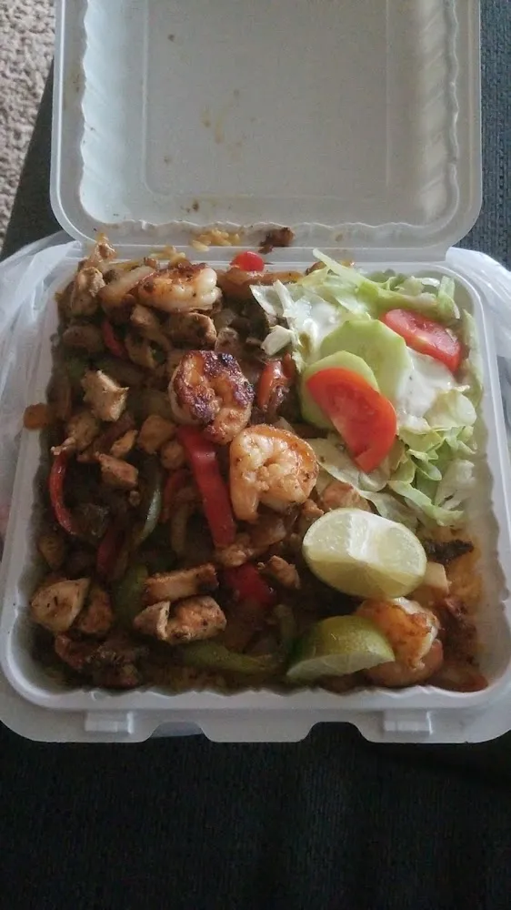 Fajita Chicken and Shrimp Salad